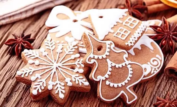 Mézes Kalàcs (« mielleux gâteaux » ou biscuits au miel)
